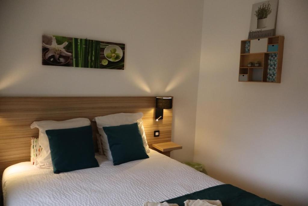 Le Relais De Porz Morvan Plomodiern Bagian luar foto
