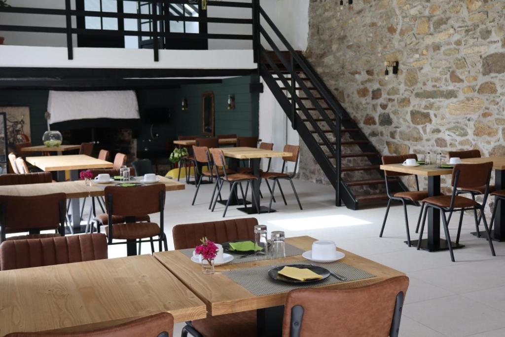 Le Relais De Porz Morvan Plomodiern Bagian luar foto